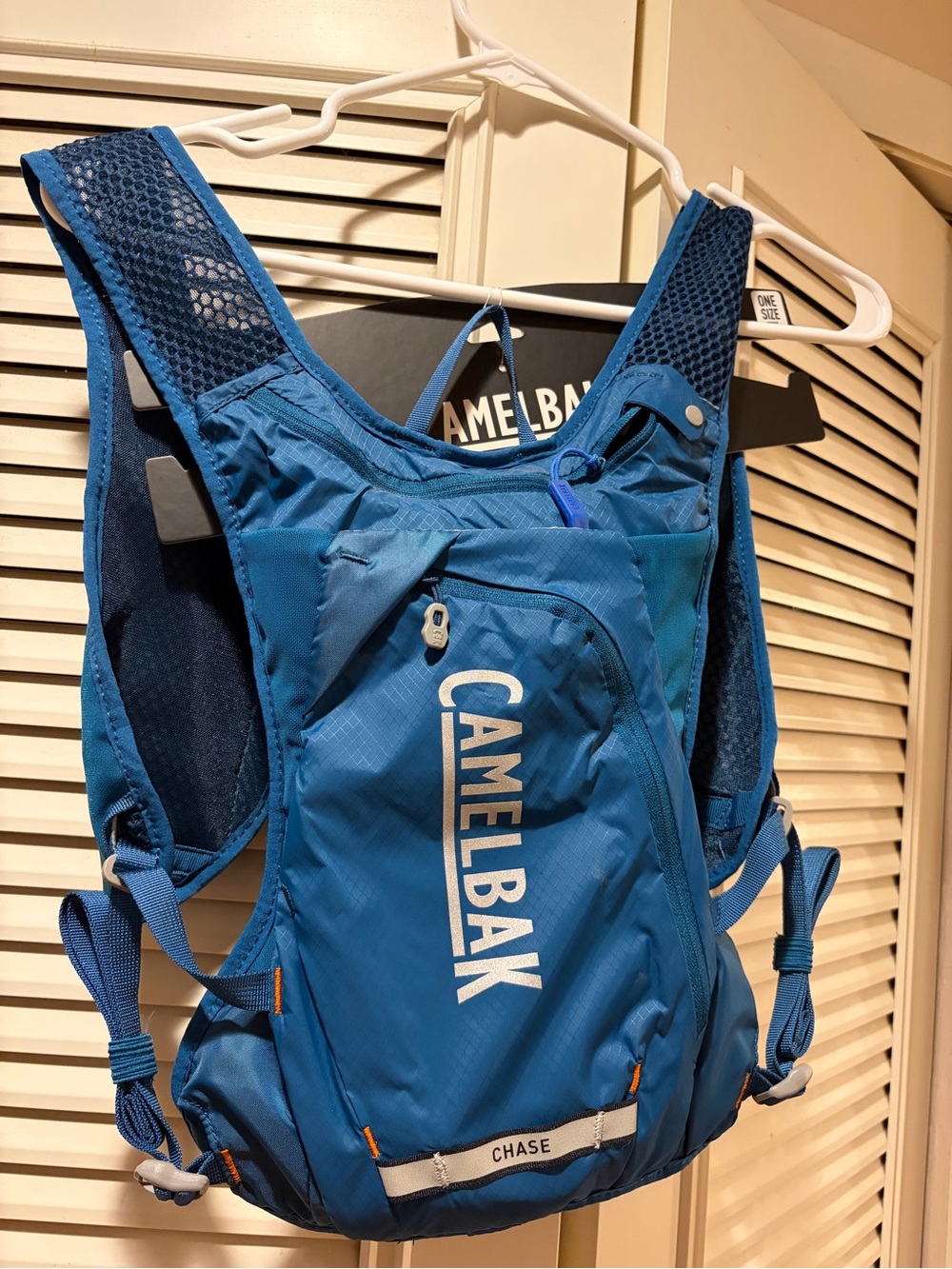 CamelBak Chase Hydration Vest nwt